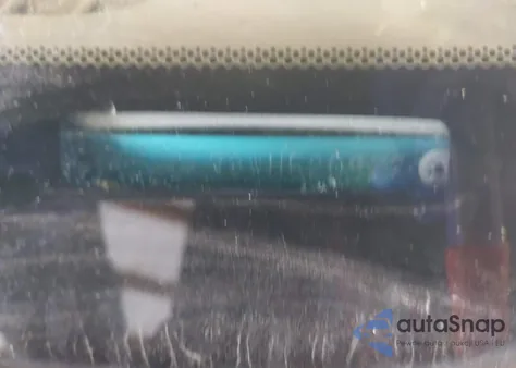 1998 Honda Civic Lx from USA, damaged, VIN 2HGEJ6673WH520922